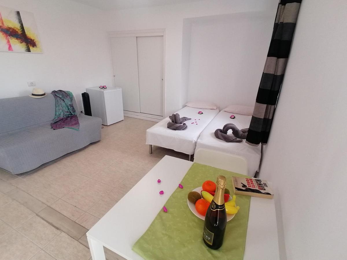 Playa Feñabe Small Studio, 50 M Front Of The Ocean & Free Wifi מראה חיצוני תמונה