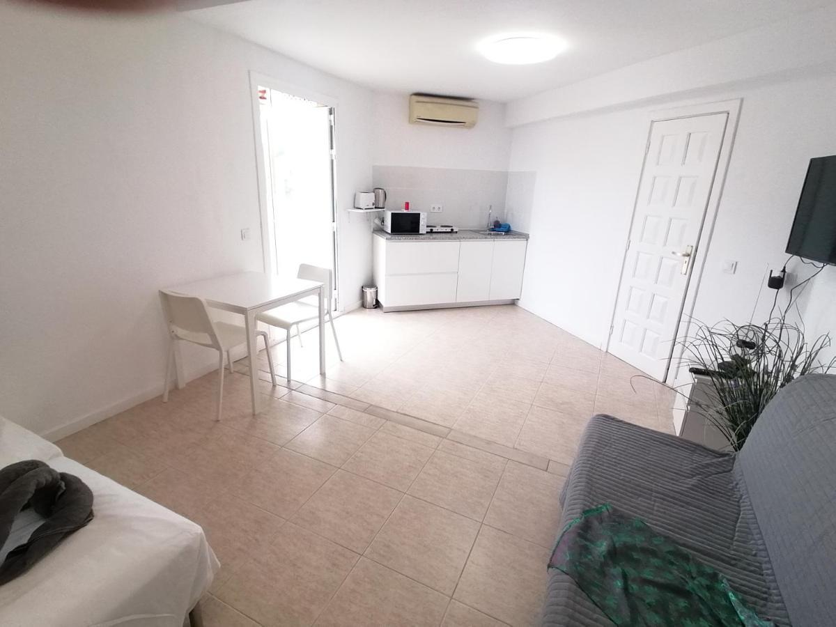 Playa Feñabe Small Studio, 50 M Front Of The Ocean & Free Wifi מראה חיצוני תמונה